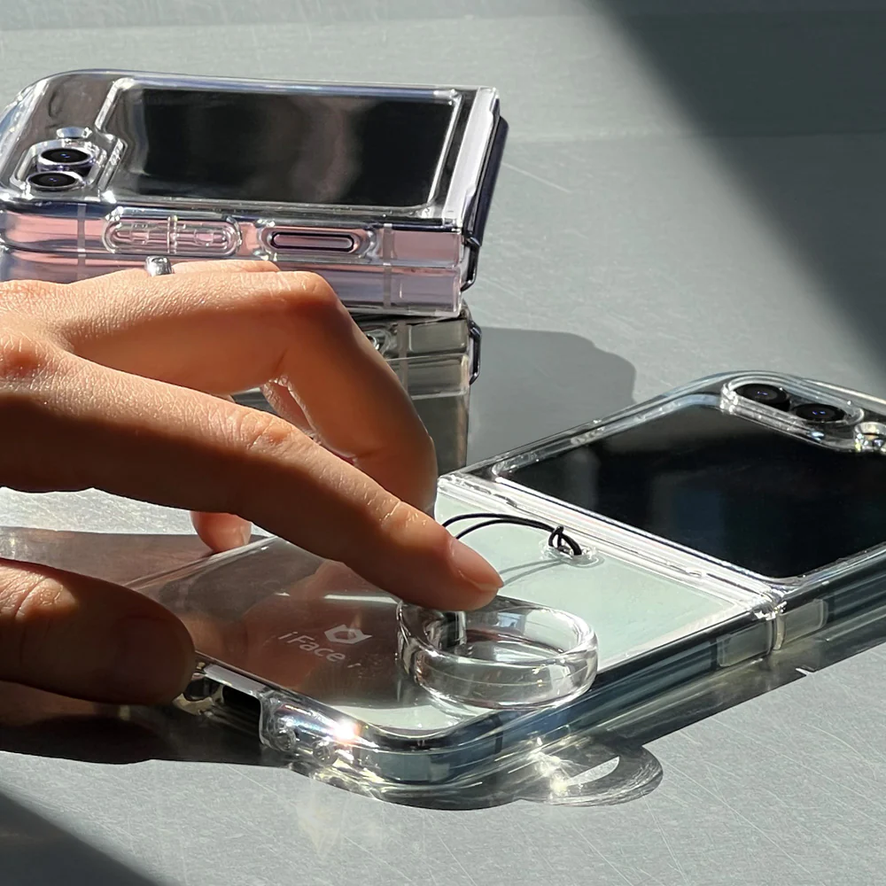 Look in Clear Hybrid Standard <b>for Galaxy Z Flip5</b> - Image 5